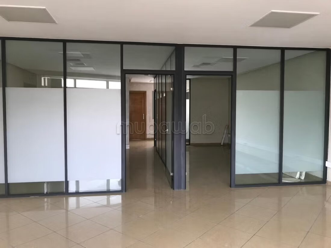 Office 71 m² for rent in Casablanca — Photo 30
