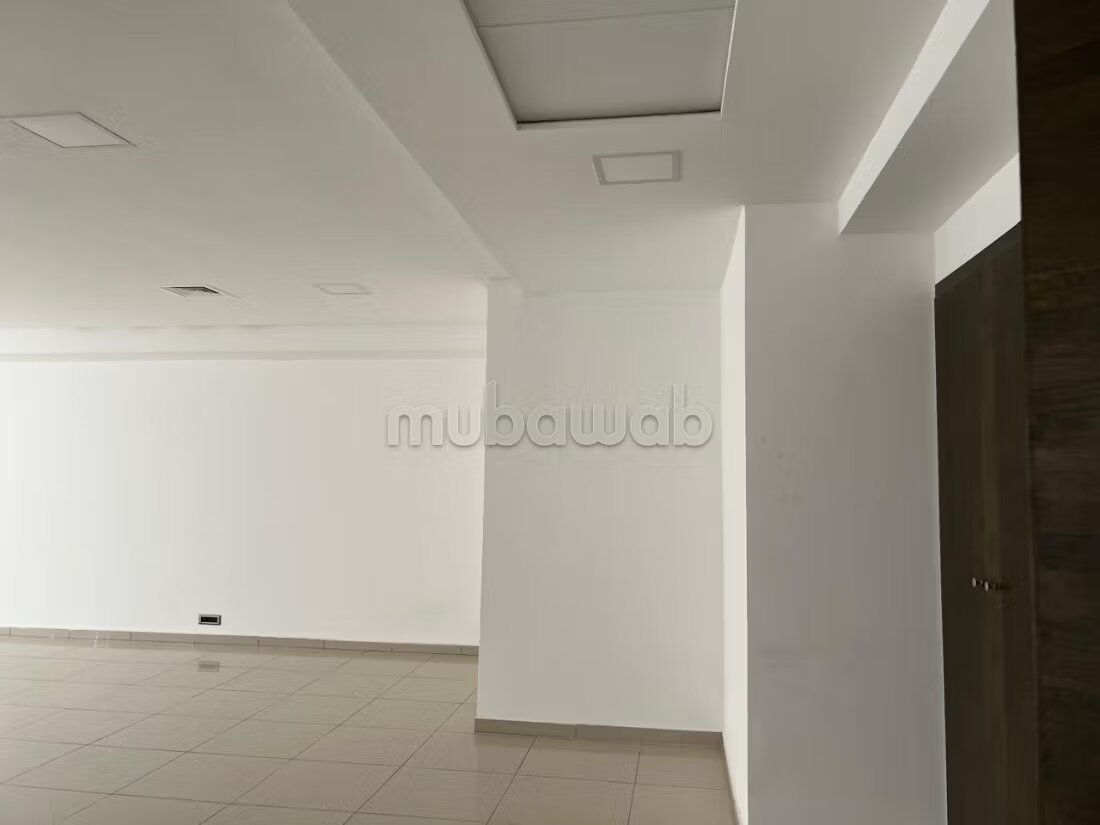 Office 71 m² for rent in Casablanca — Photo 78