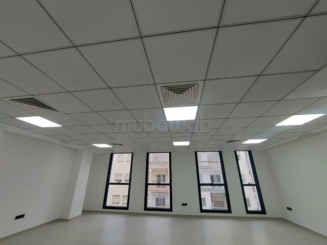 Office 71 m² for rent in Casablanca — Photo 84