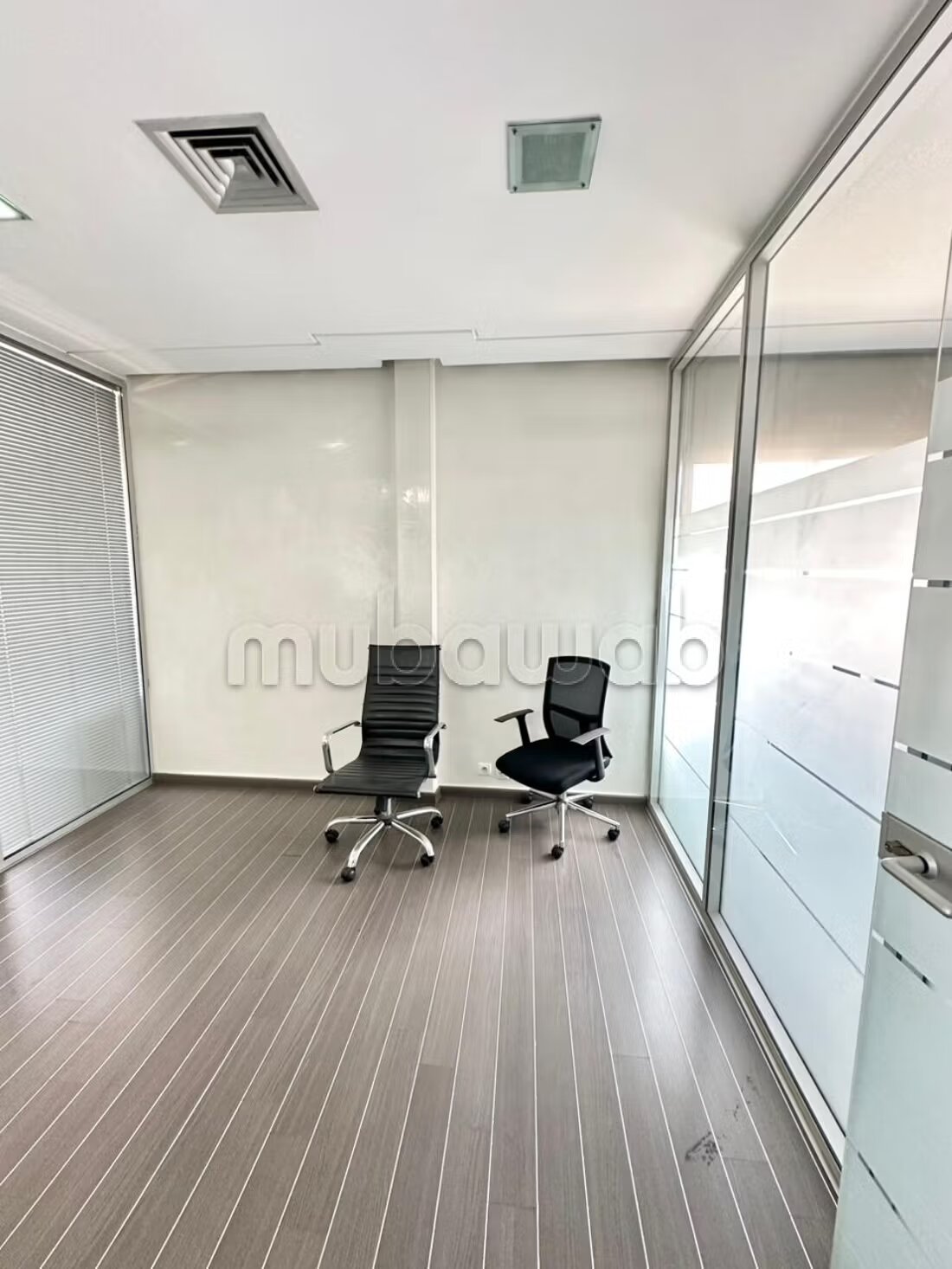 Office 71 m² for rent in Casablanca — Photo 143