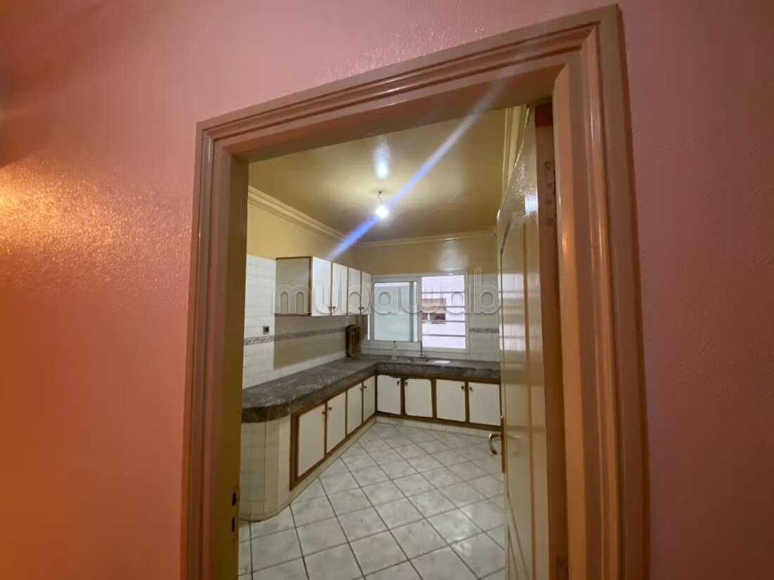 Office 71 m² for rent in Casablanca — Photo 172