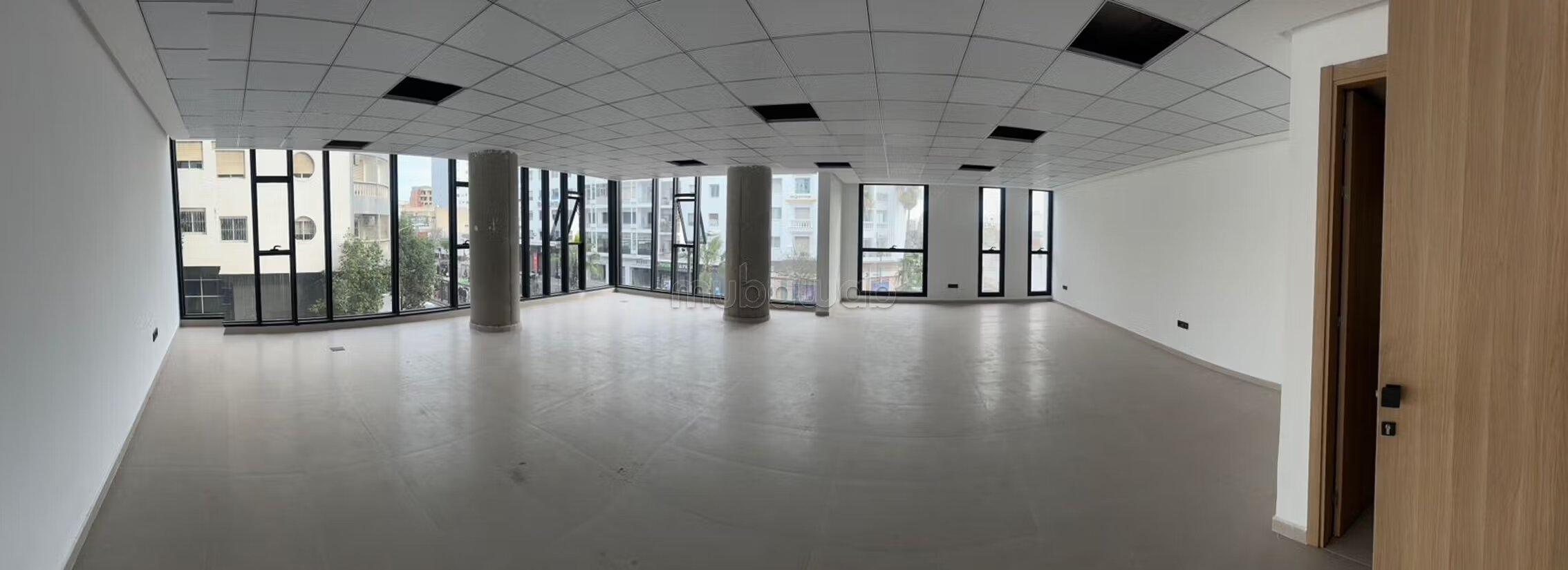 Office 71 m² for rent in Casablanca — Photo 179
