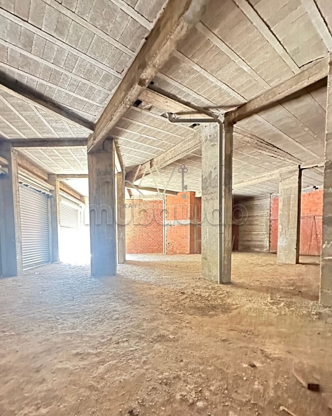 مكتب 322 م² للإيجار في طنجة — Photo 3