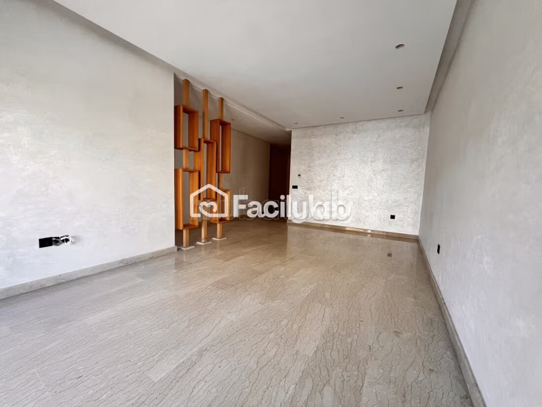 Apartment 111 m² for rent in Casablanca — Photo 3