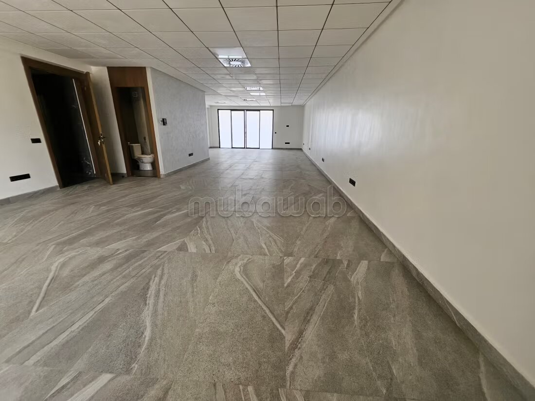 مكتب 86 م² للإيجار في الدار البيضاء — Photo 16