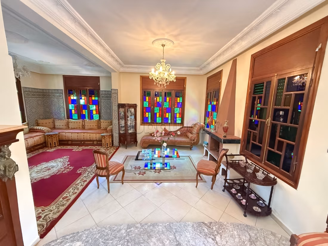 فيلا 390 م² للبيع في الرباط — Photo 2