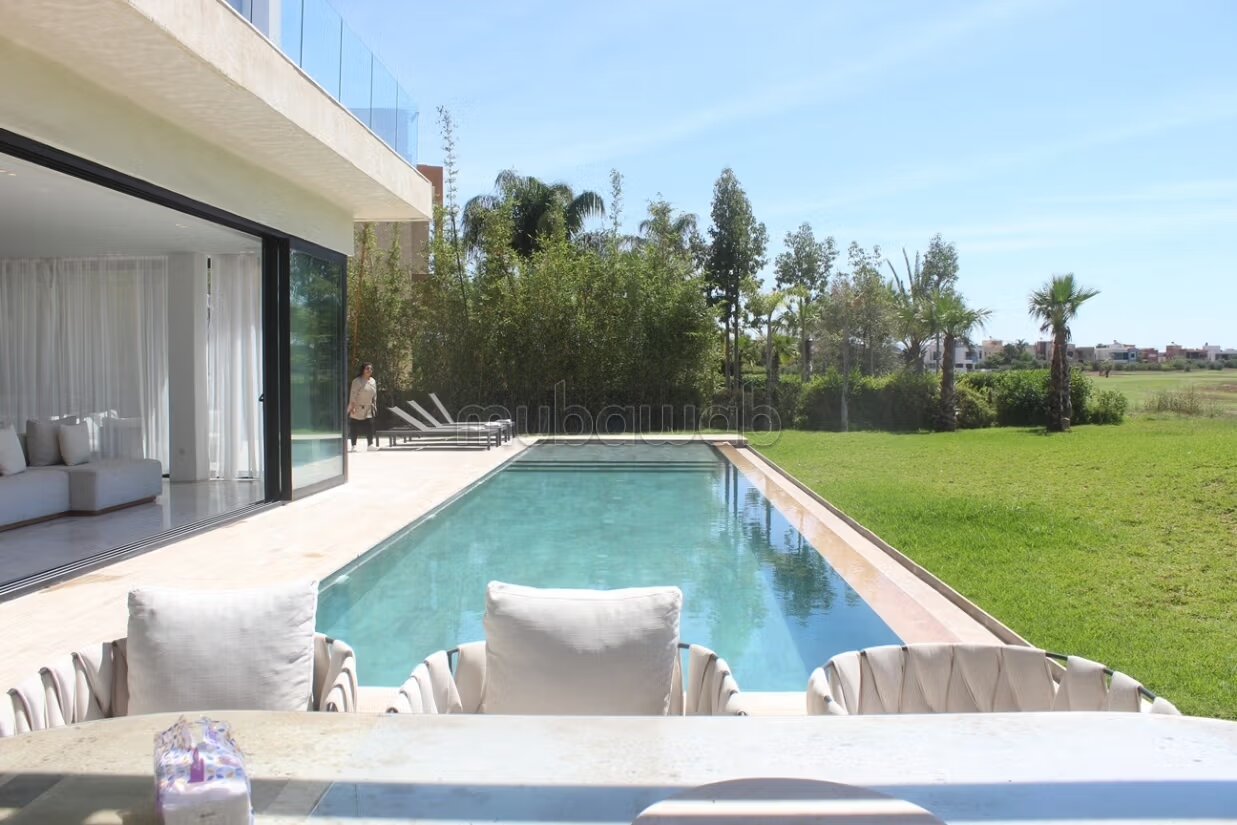 Villa 450 m² for rent in Marrakech — Photo 11