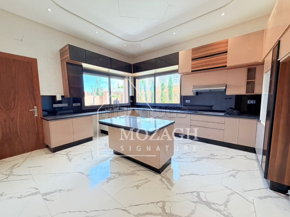 Villa 450 m² à louer à Marrakech — Photo 17