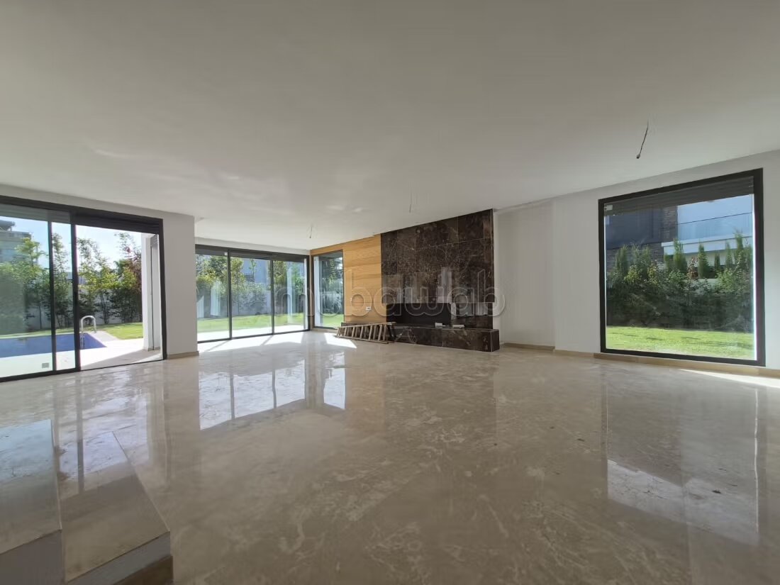 Villa 320 m² à louer à Casablanca (Bouskoura) — Photo 9