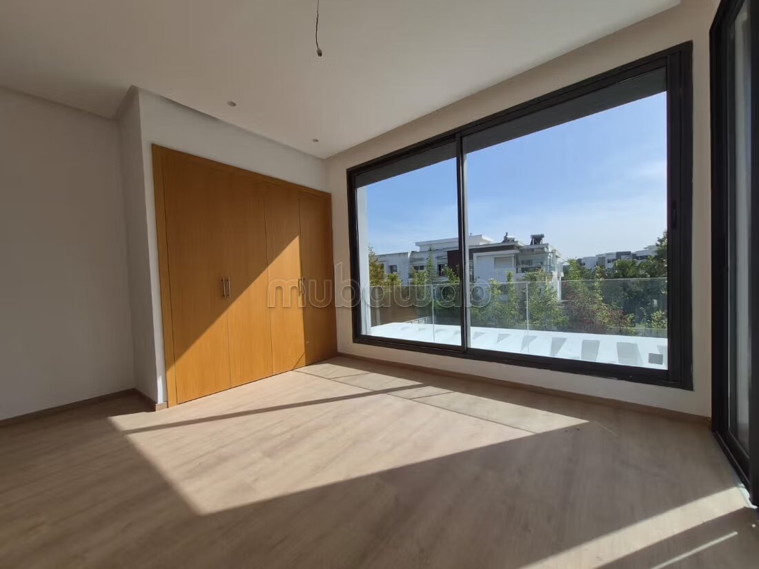 Villa 320 m² à louer à Casablanca (Bouskoura) — Photo 11