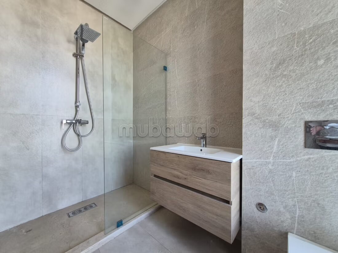 Villa 320 m² à louer à Casablanca (Bouskoura) — Photo 17
