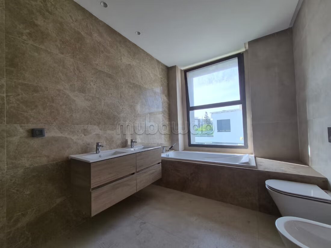 Villa 320 m² à louer à Casablanca (Bouskoura) — Photo 20