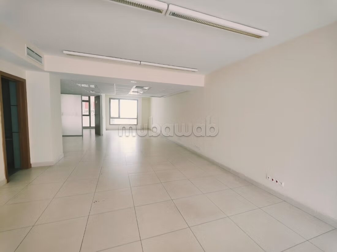 Bureaux à louer - 4500 m² - Centre Ville Casablanca — Photo 9