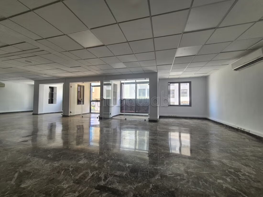 Bureau 240 m² à louer à Casablanca — Photo 3