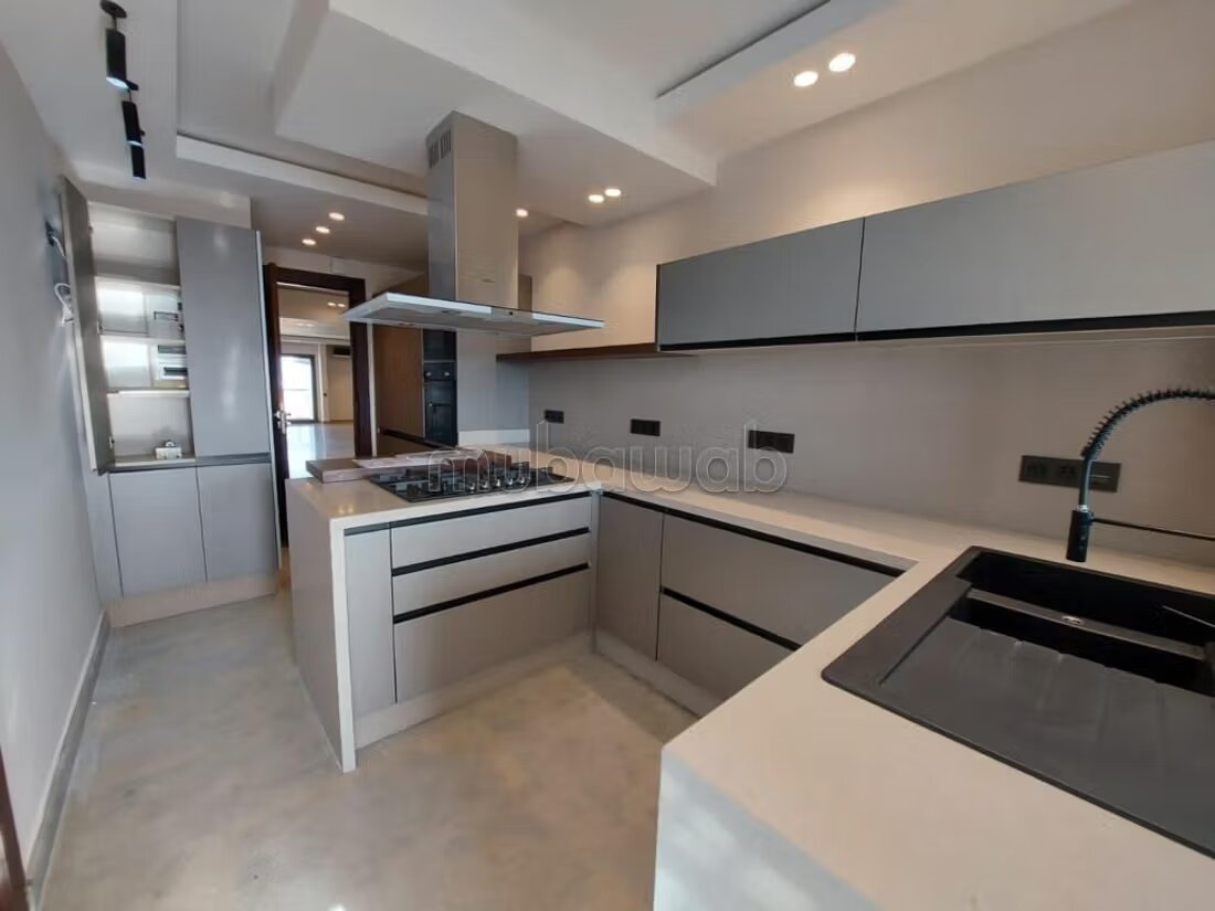 175m² Semi-Furnished Apartment for Rent in Casablanca — Photo 10