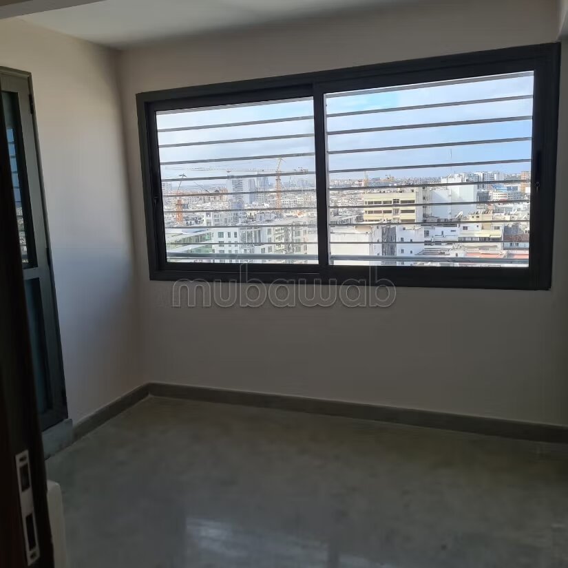 175m² Semi-Furnished Apartment for Rent in Casablanca — Photo 32