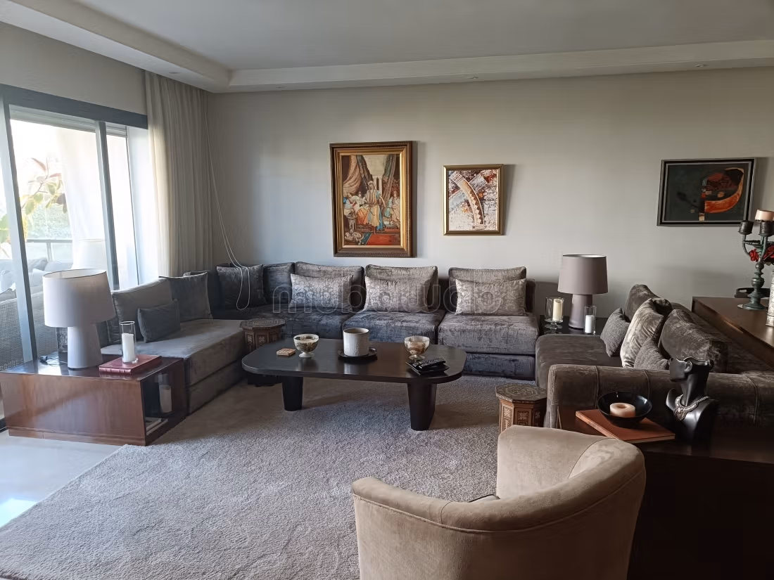 166 m² Apartment for Sale — Photo 17