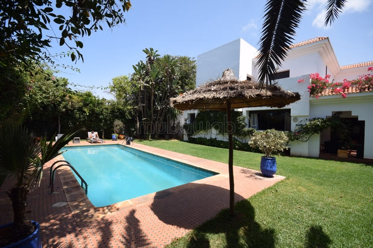Villa 1500 m² à louer à Casablanca - Anfa — Photo 2