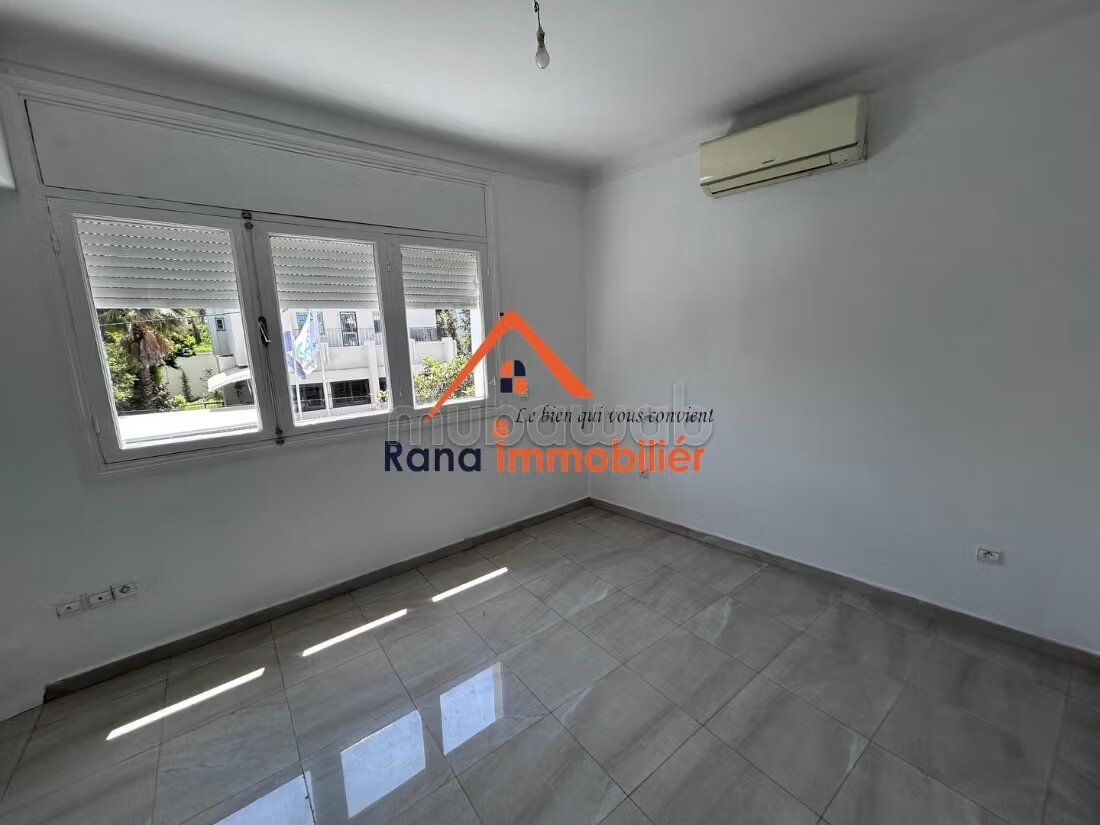 Villa 800 m² à louer à Rabat (Hassan) — Photo 13