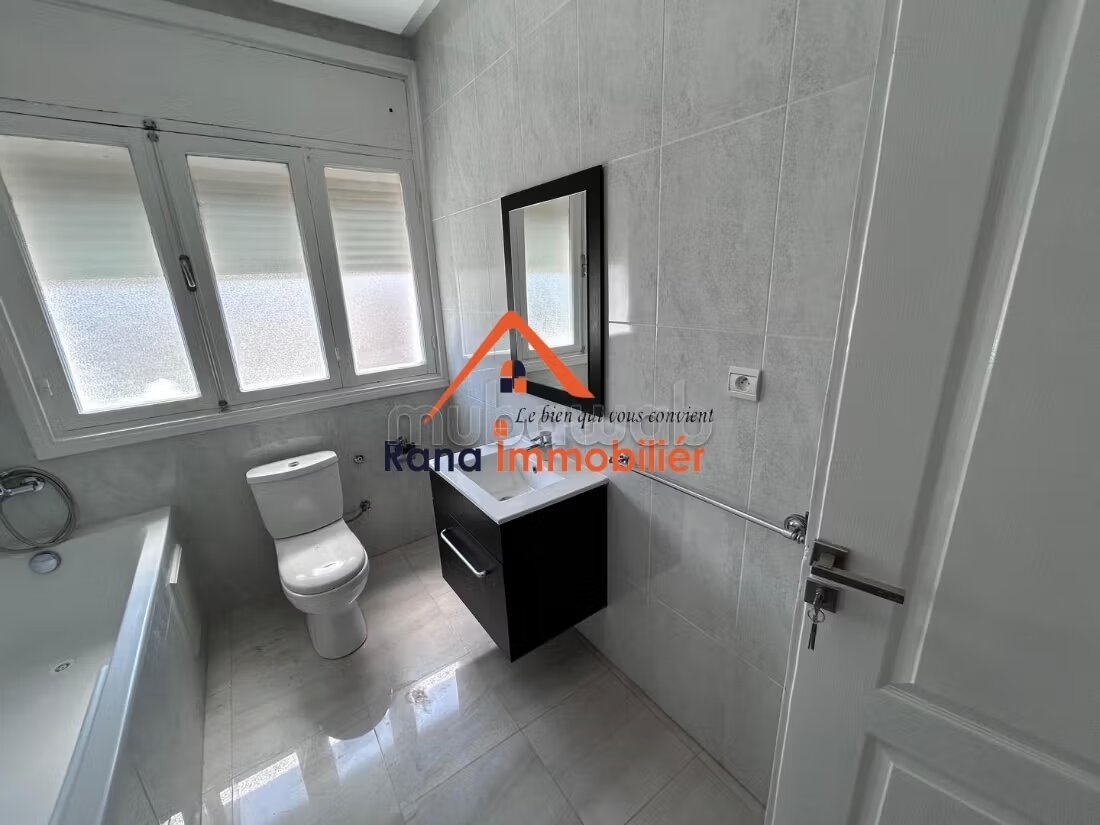 Villa 800 m² à louer à Rabat (Hassan) — Photo 16