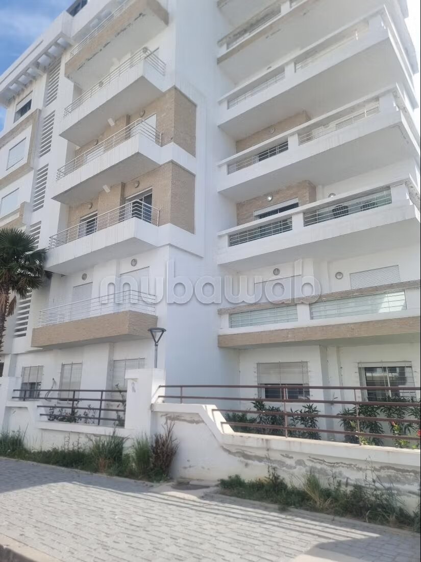 90 m² Apartment for Rent in Tangier — Photo 2