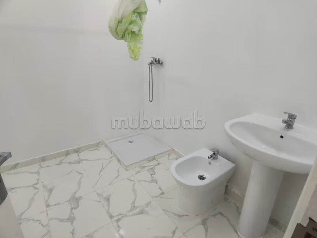 شقة منظمة 30 م² للايجار في الرباط (أغdal) — Photo 304