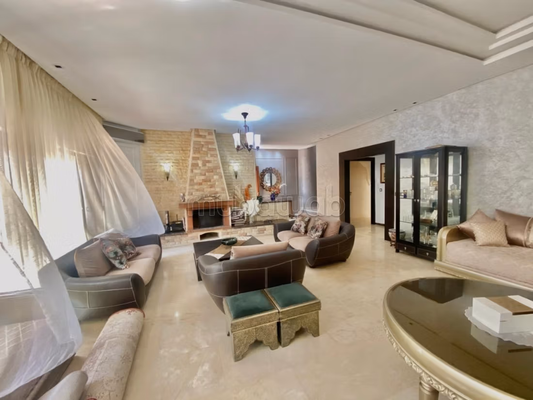 Villa 250 m² à louer à Rabat (Harhoura) — Photo 25