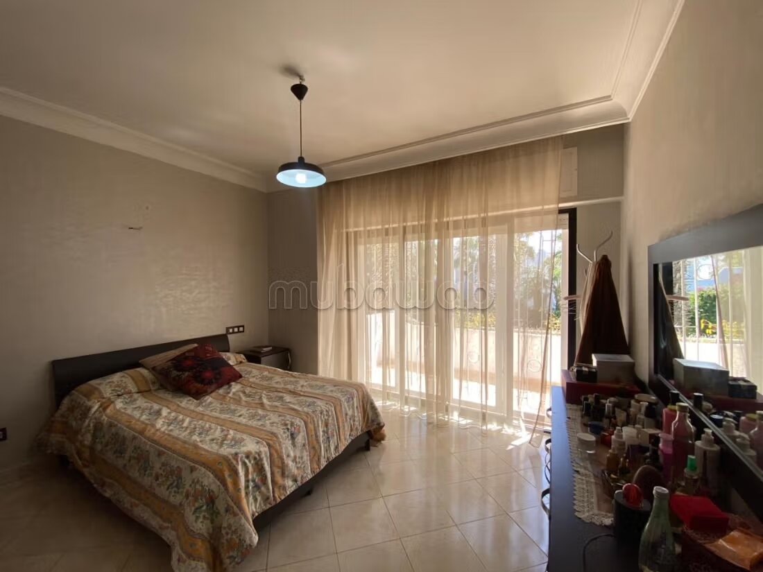 Villa 250 m² à louer à Rabat (Harhoura) — Photo 12