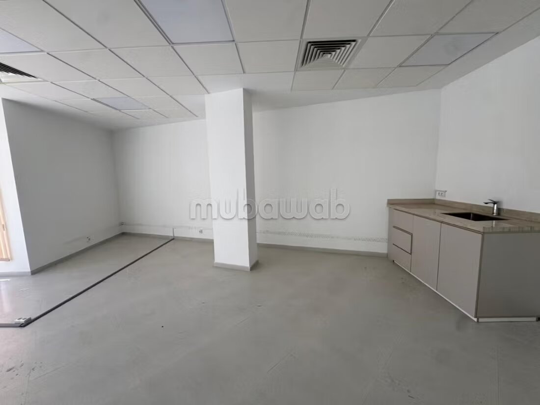 مكتب 83 م² للإيجار في حي طنجة الإداري — Photo 7