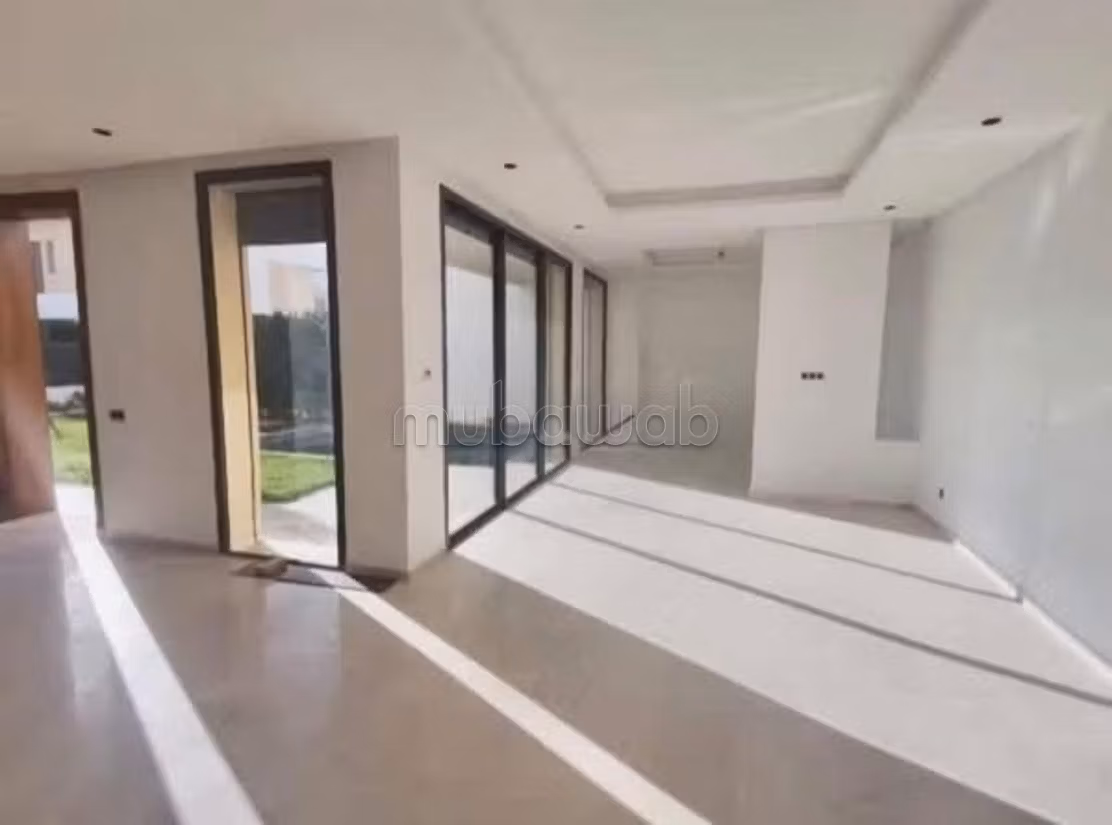 فيلا للإيجار في الدار البيضاء - 260 م² — Photo 6