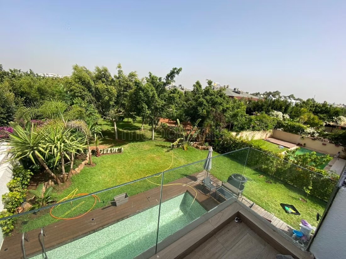Furnished Villa 430 m² for rent in Casablanca — Photo 3