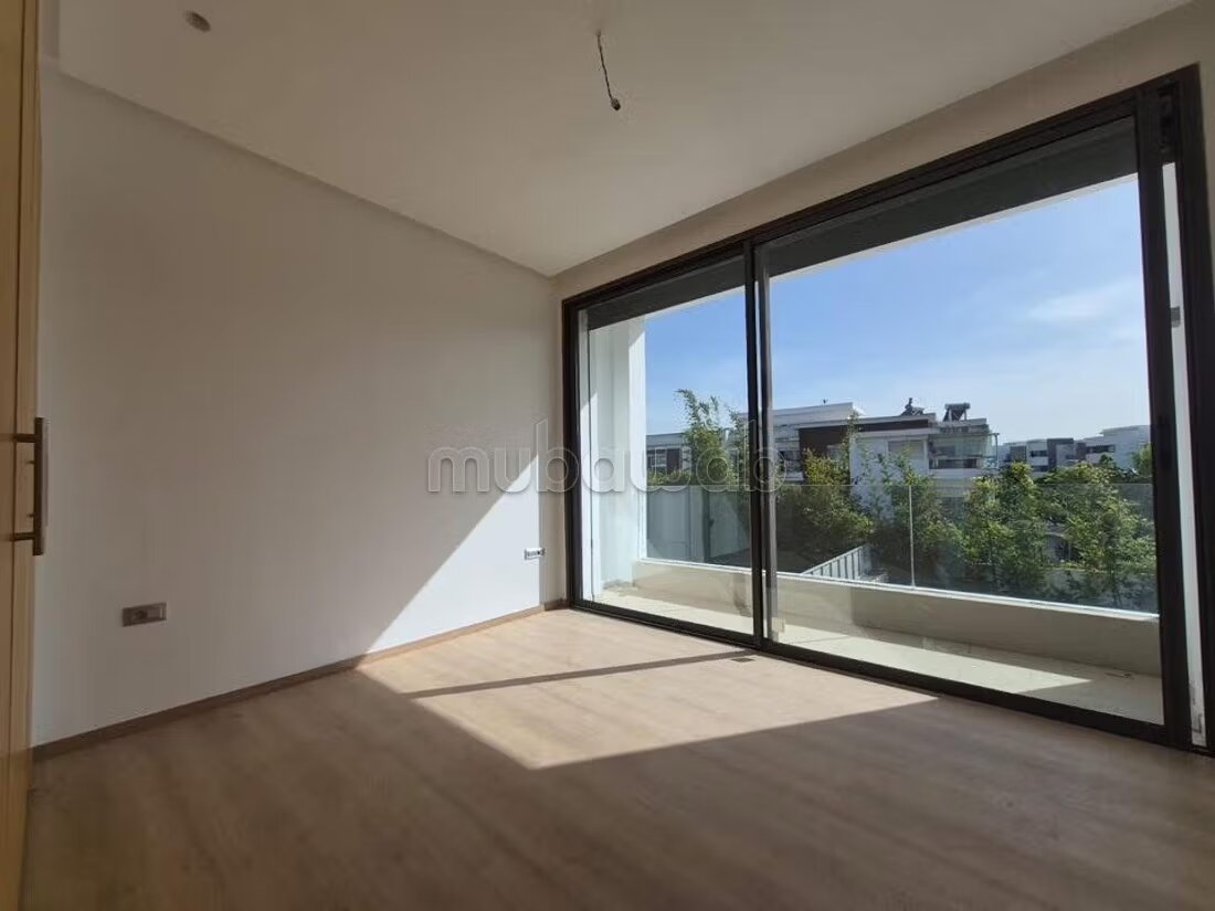 فيلا 640 م² للإيجار في الدار البيضاء — Photo 7