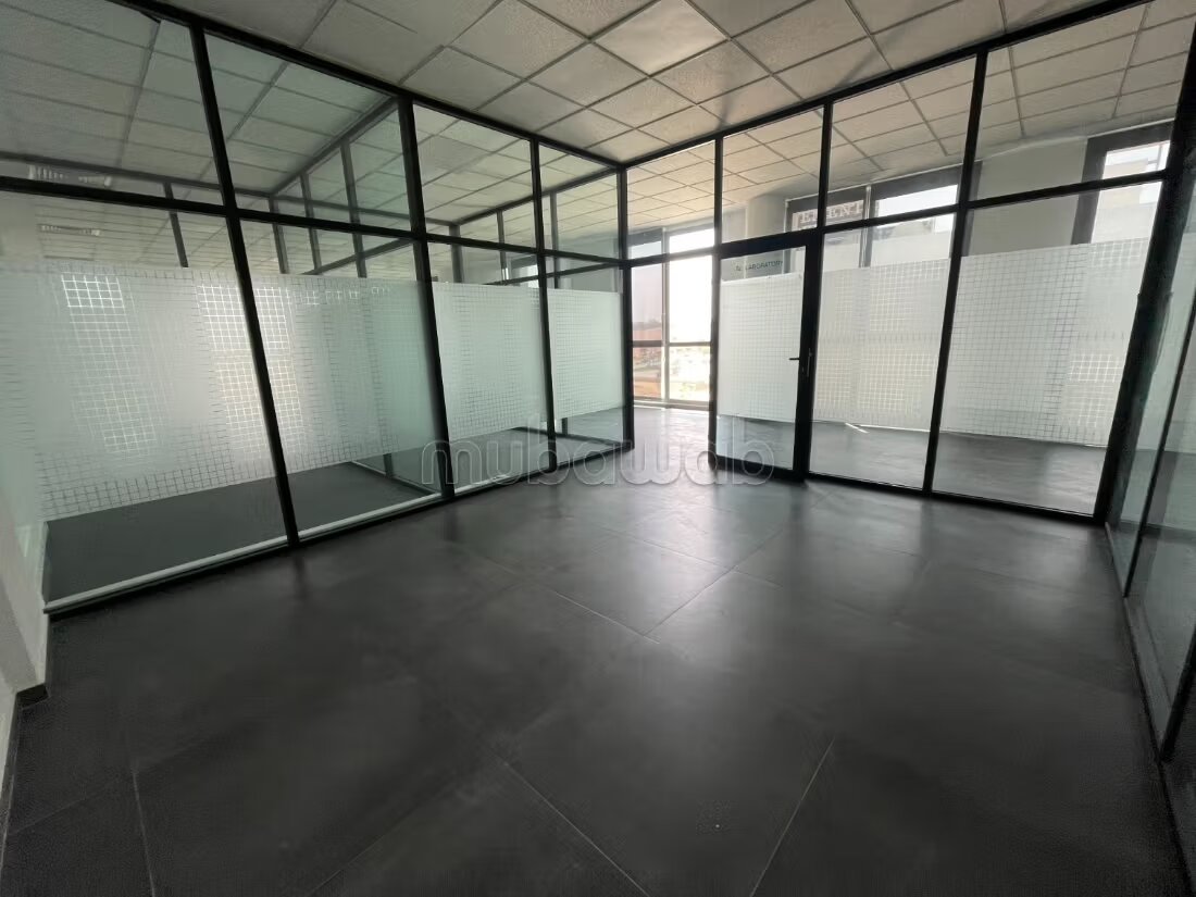 Office 142 m² for rent in Sidi Maarouf — Photo 12