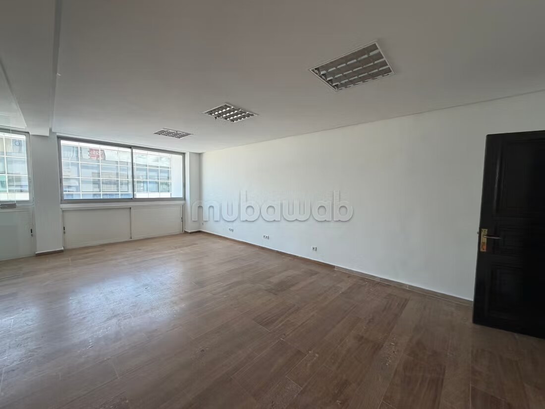 Bureaux 90 m² à louer à Maârif, Casablanca — Photo 17