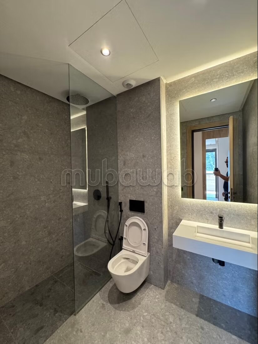 Appartement 130 m² à louer à Souissi, Rabat — Photo 11