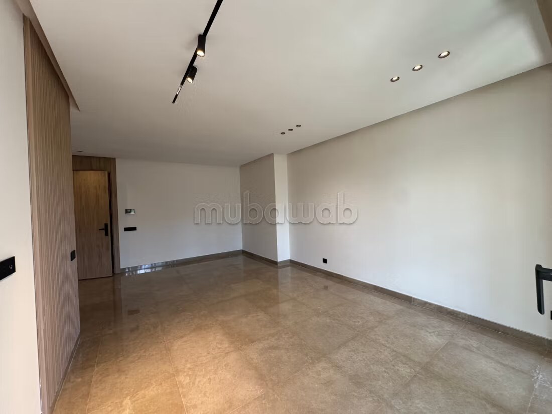 Appartement 130 m² à louer à Souissi, Rabat — Photo 16