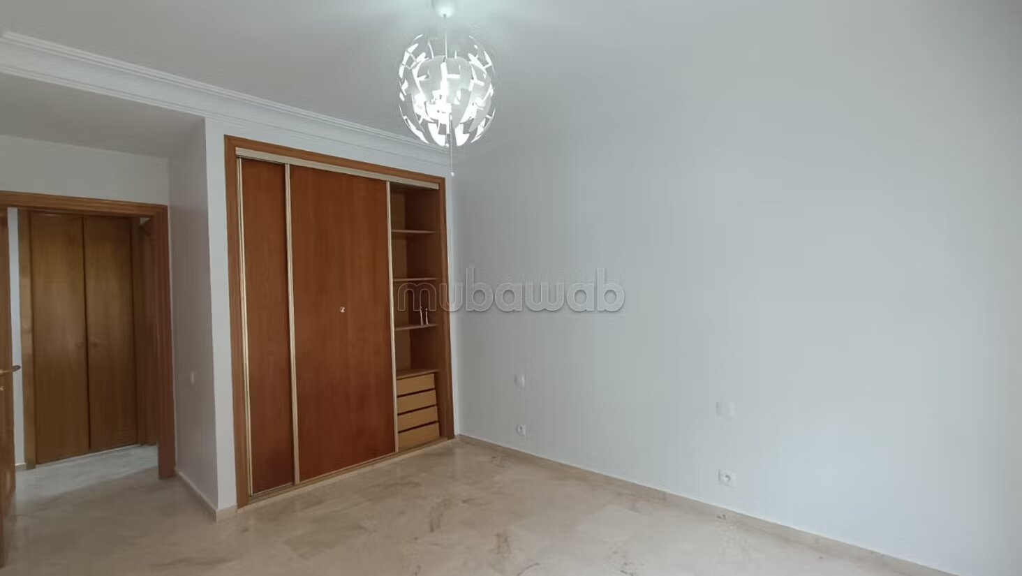 شقة 230 م² للإيجار في الدار البيضاء (راسين) — Photo 44
