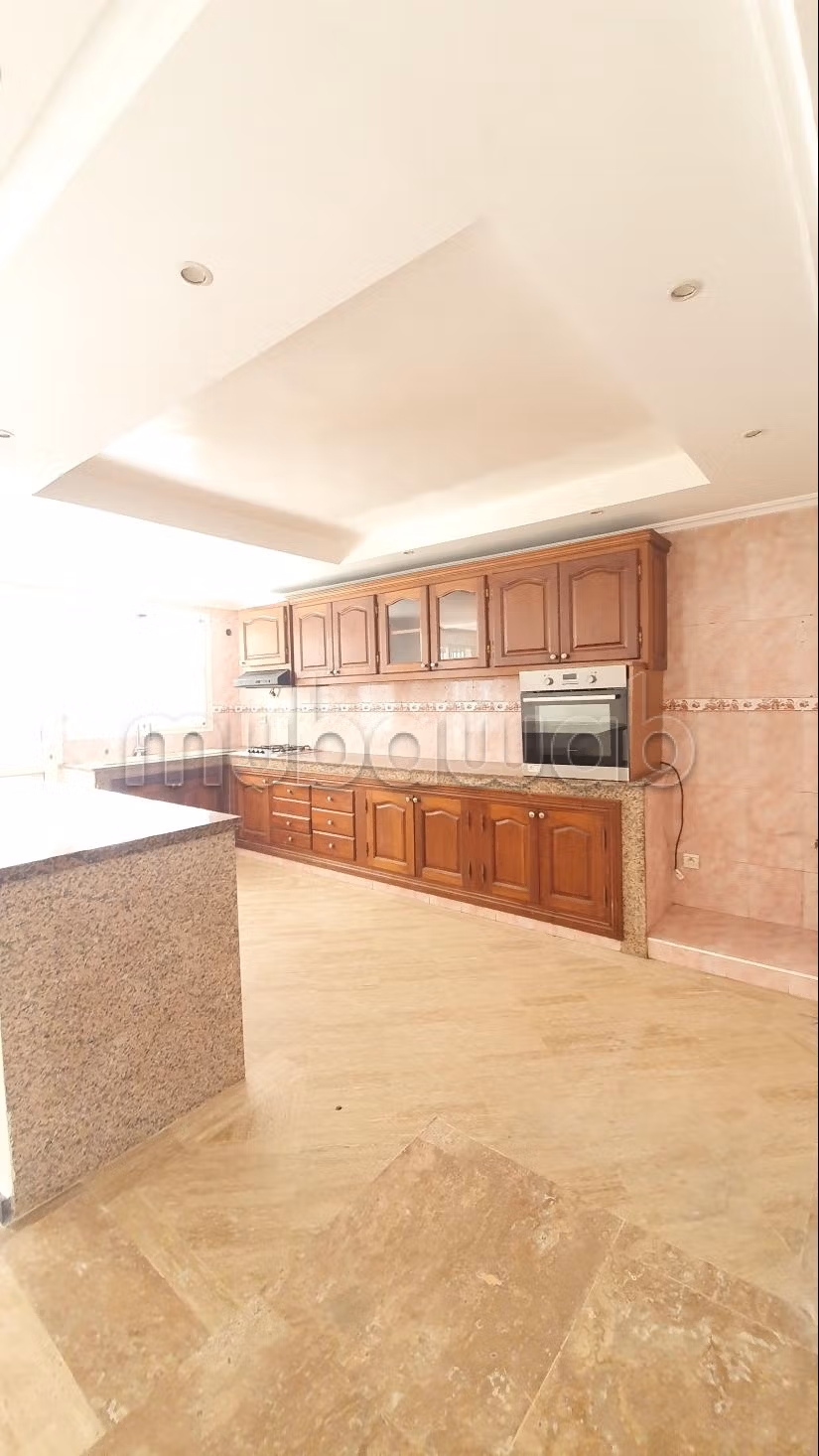 Villa 320 m² for rent in Cil, Casablanca — Photo 7