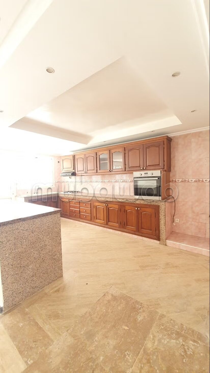 Villa 320 m² for rent in Cil, Casablanca — Photo 8