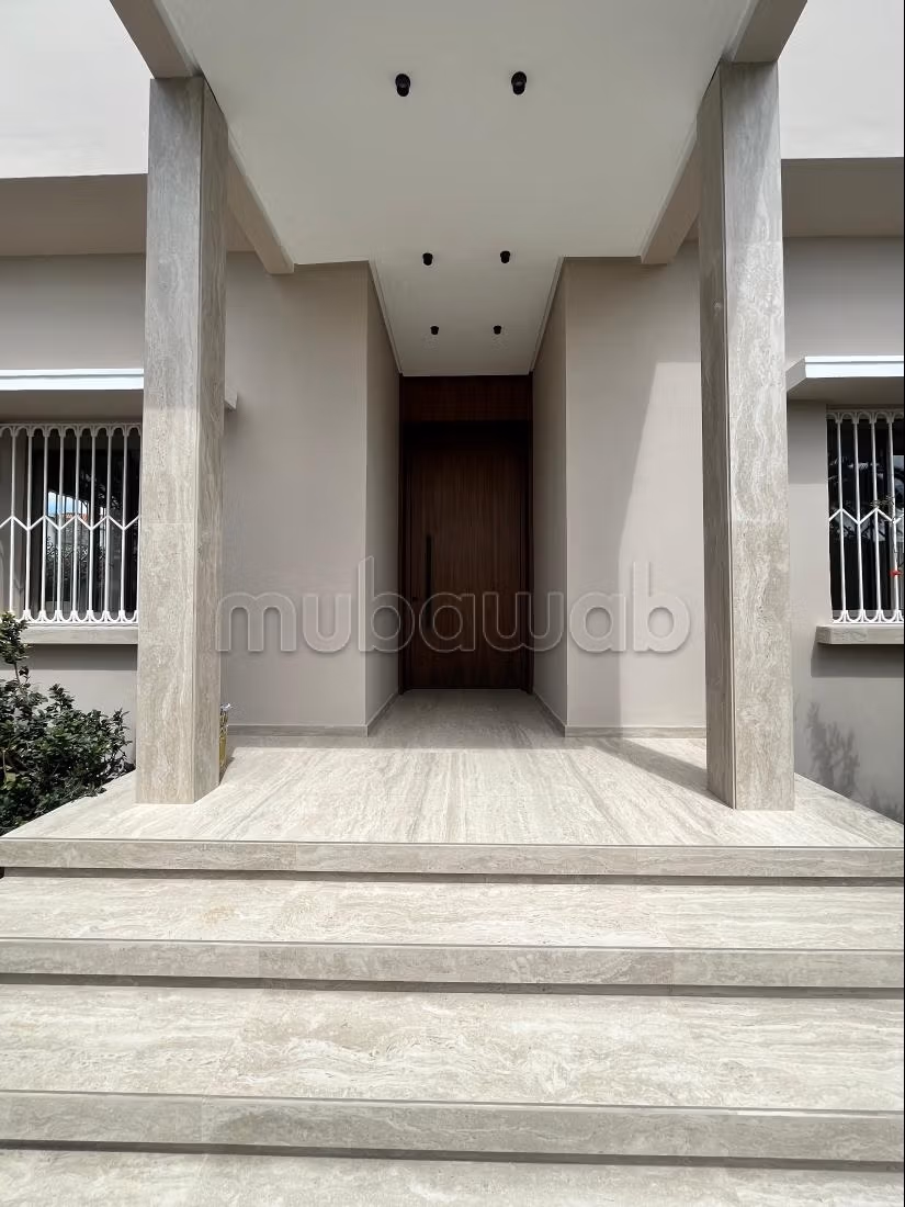 فيلا 550 متر مربع للإيجار في الدار البيضاء — Photo 5