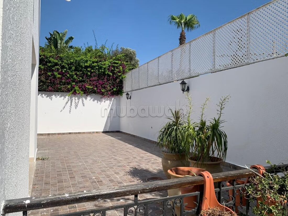 فيلا 330 م² للايجار في الدار البيضاء — Photo 18