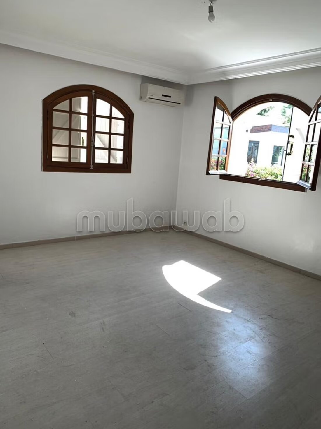فيلا 330 م² للايجار في الدار البيضاء — Photo 9