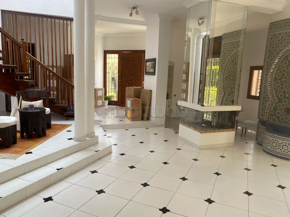 Villa 850 m² à louer à Hay Riyad, Rabat — Photo 6