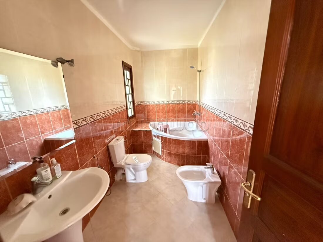 Spacious Villa 390 m² for Sale in Rabat (Harhoura Beethoven) — Photo 5
