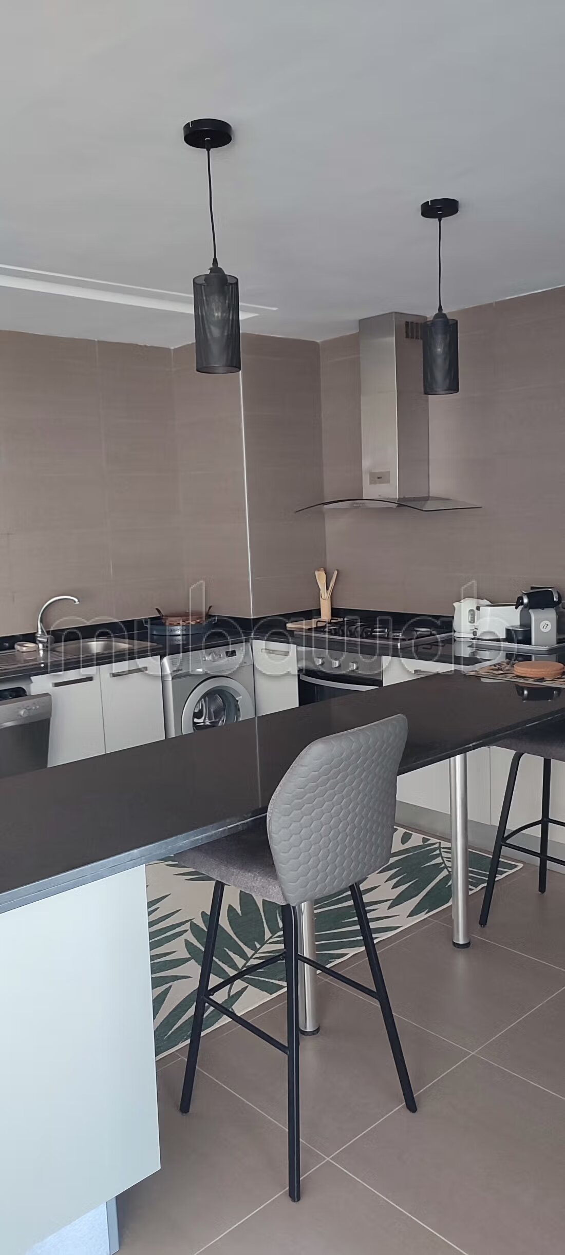 Furnished apartment 96 m² for rent in Clos des Pins — Photo 3