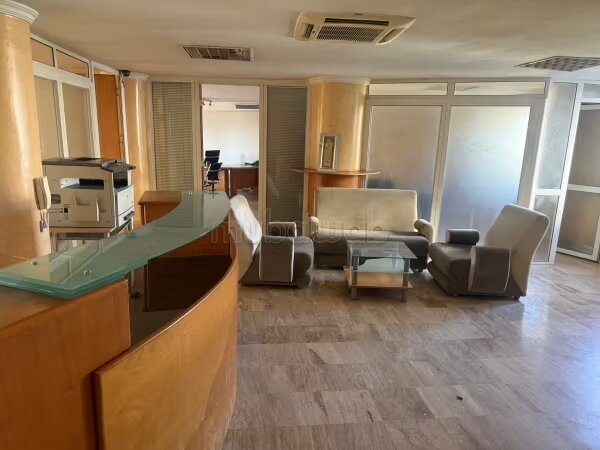 Office 100 m² for rent in Rabat at 15000 MAD — Photo 2