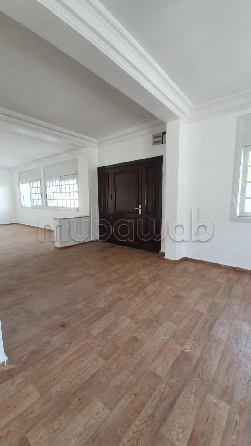 فيلا 440 م² للإيجار في الدار البيضاء — Photo 11