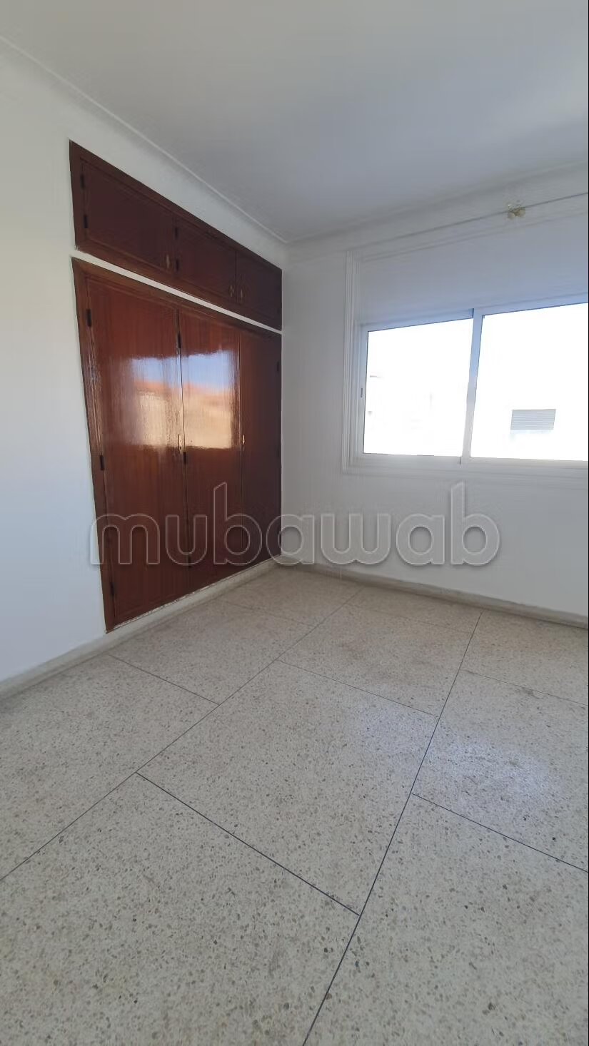 فيلا 440 م² للإيجار في الدار البيضاء — Photo 17