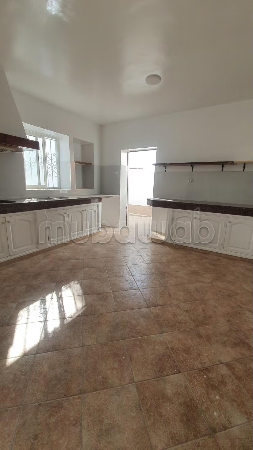 فيلا 440 م² للإيجار في الدار البيضاء — Photo 23