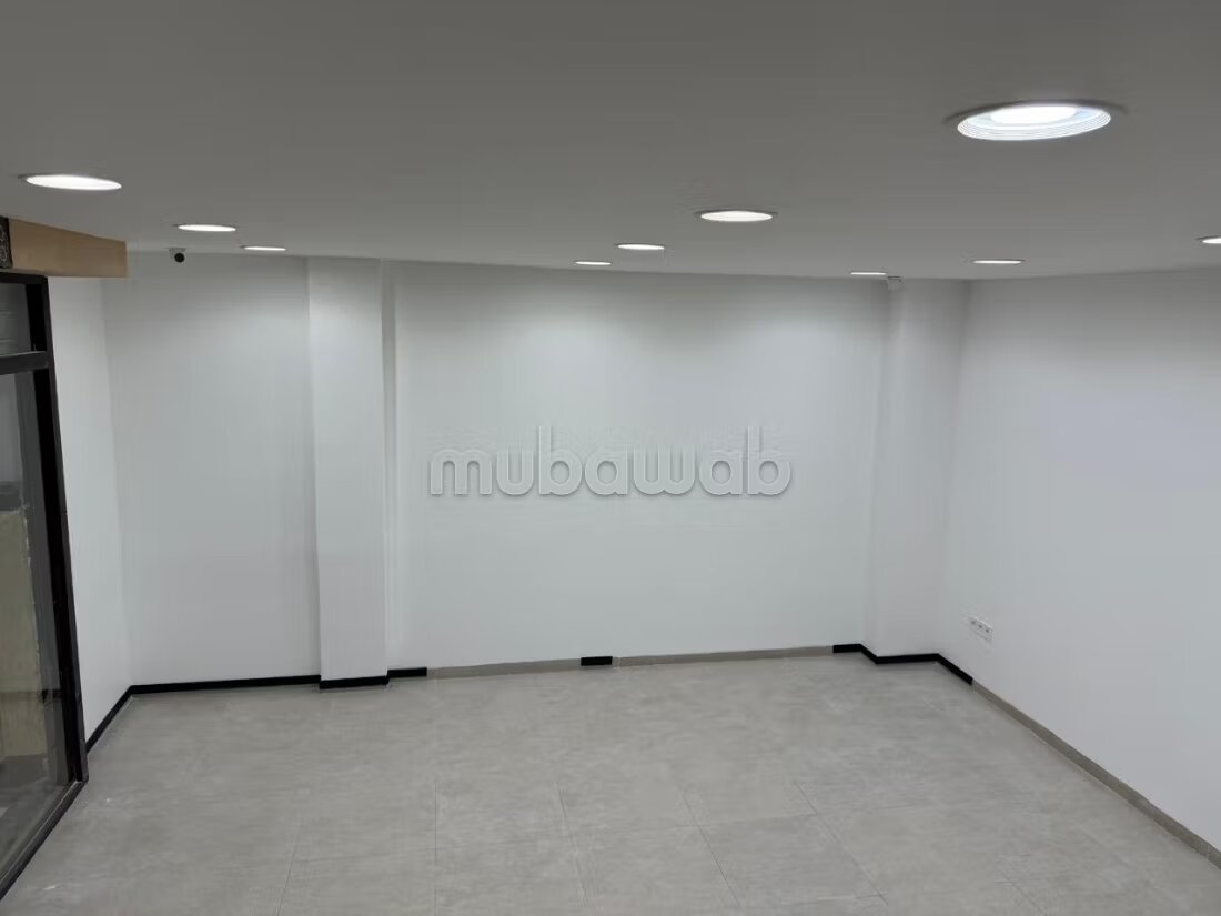 Furnished office 34 m² for rent in Casablanca — Photo 6